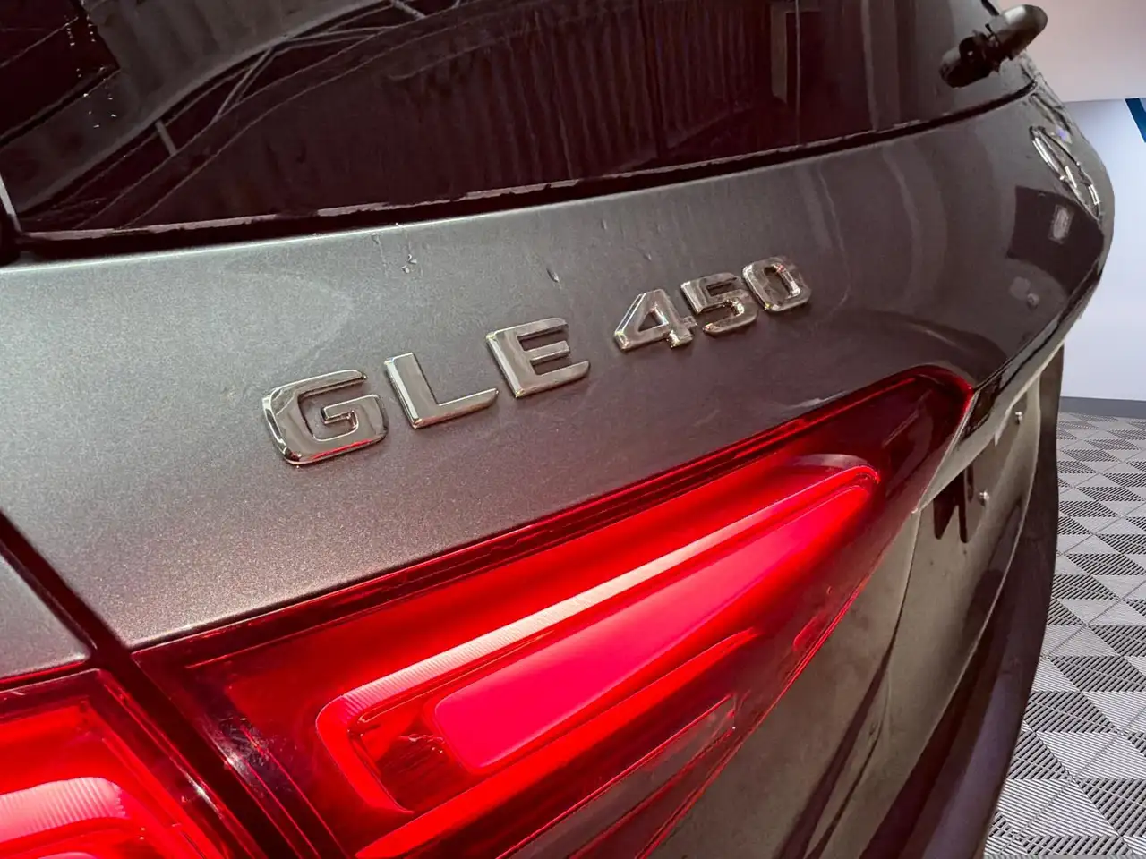 Mercedes-Benz GLE photo Mercedes-Benz GLE
