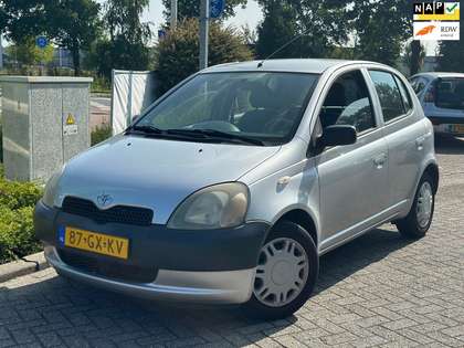Toyota Yaris 1.0-16V VVT-i Terra meeneemprijs !!