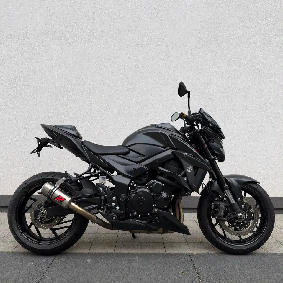 Suzuki GSX-S 750
