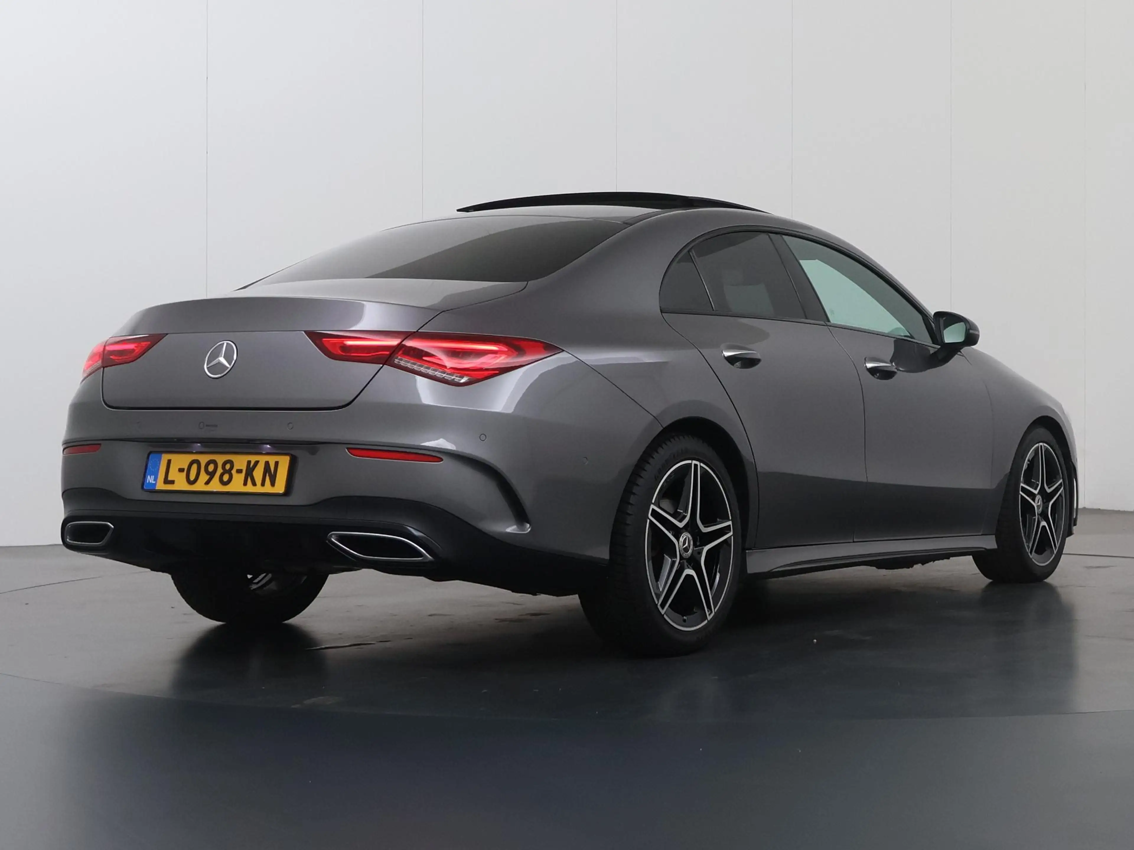 Mercedes-Benz CLA 180 Business Solution AMG | Night pakket | Panoramadak — photo 2