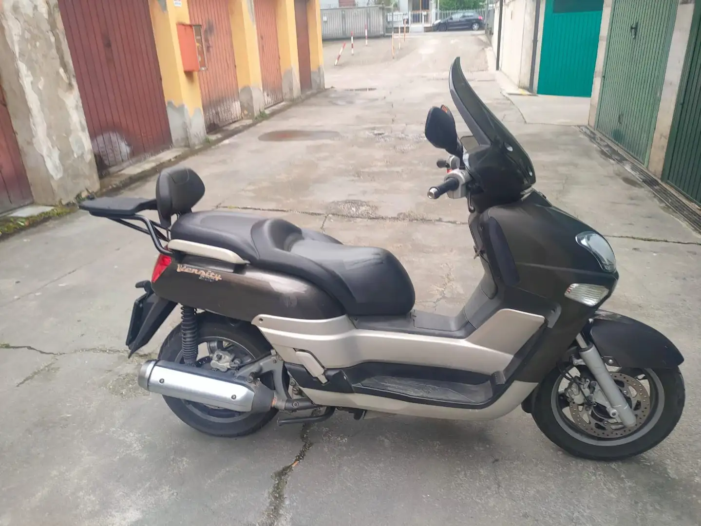 Yamaha Versity 300 Grau - 1