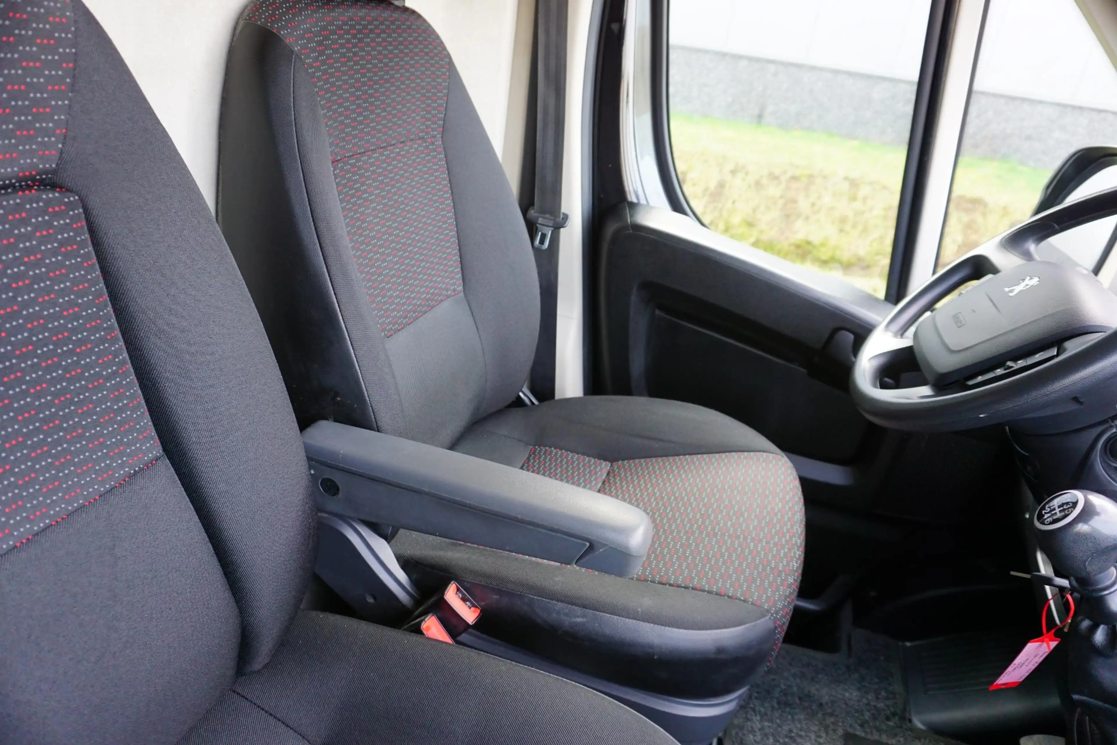 Peugeot Boxer 335 2.2 BlueHDi 165 L3H2 Premium in topstaat |2x s — photo 13