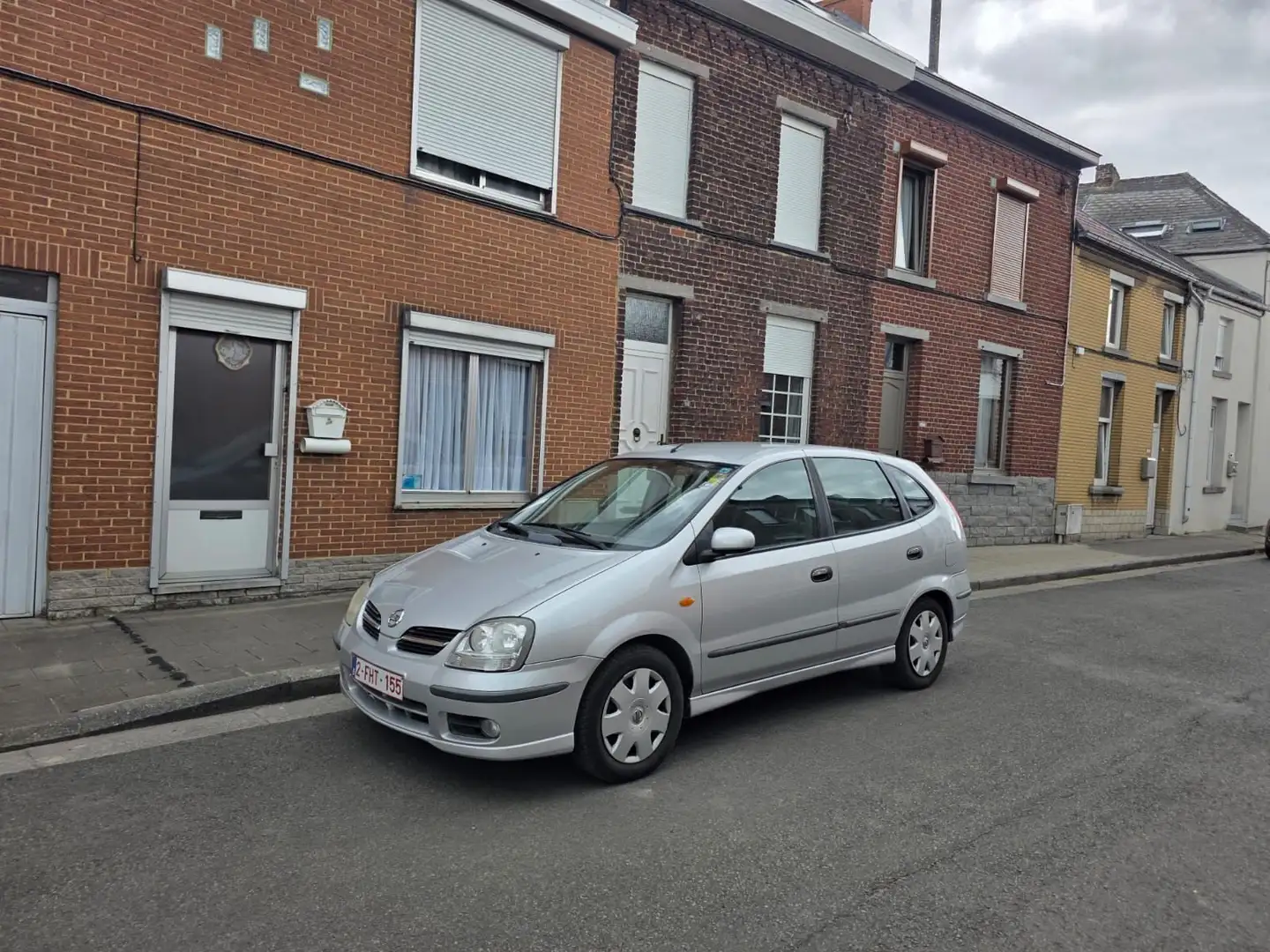 Nissan Almera 1.9 Turbo Di 16v Aruba Ezüst - 1