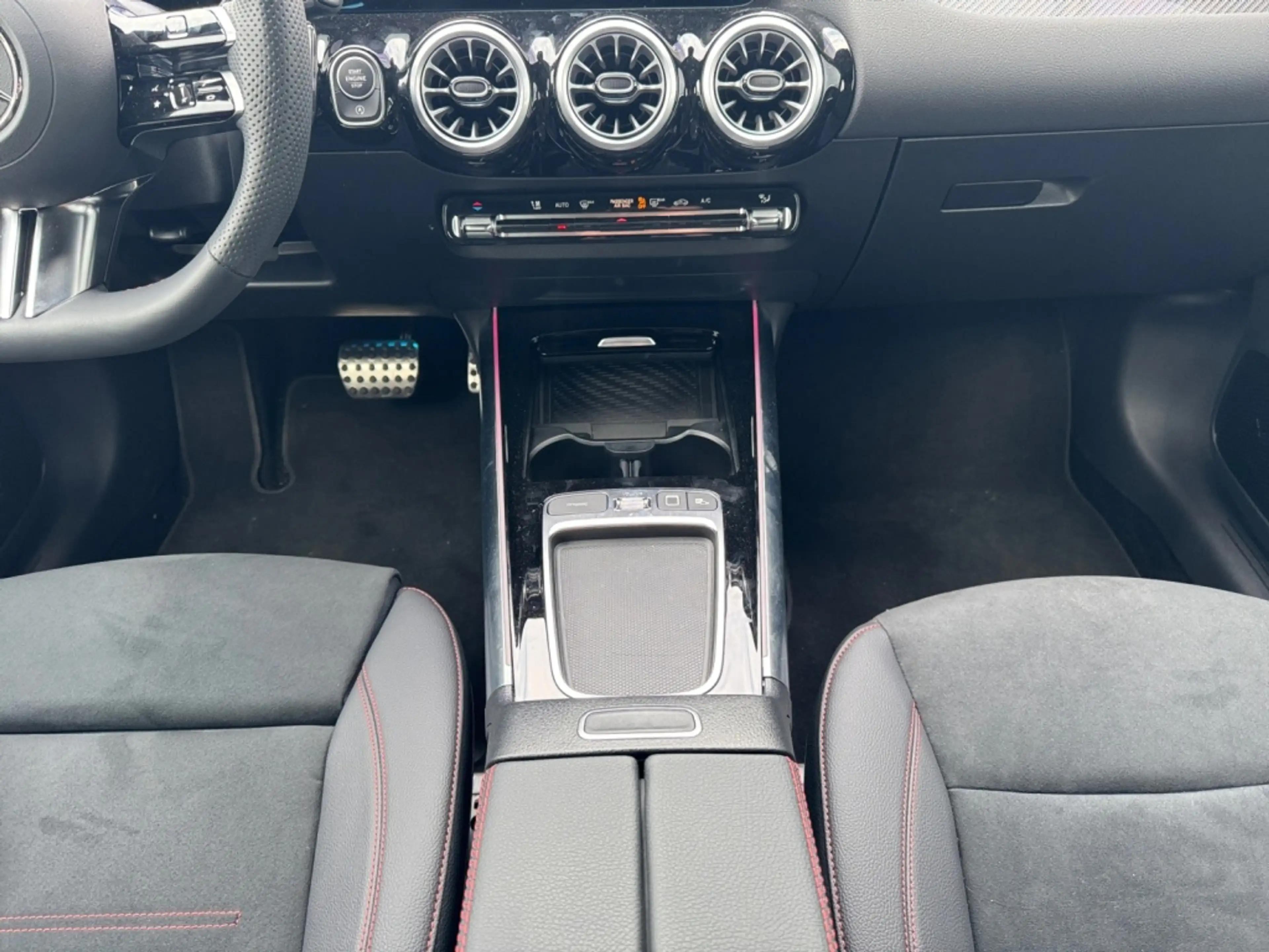 Mercedes-Benz B 220 d AMG|MBUX|KEYL|PANO|AHK|DISTR|360° — photo 8