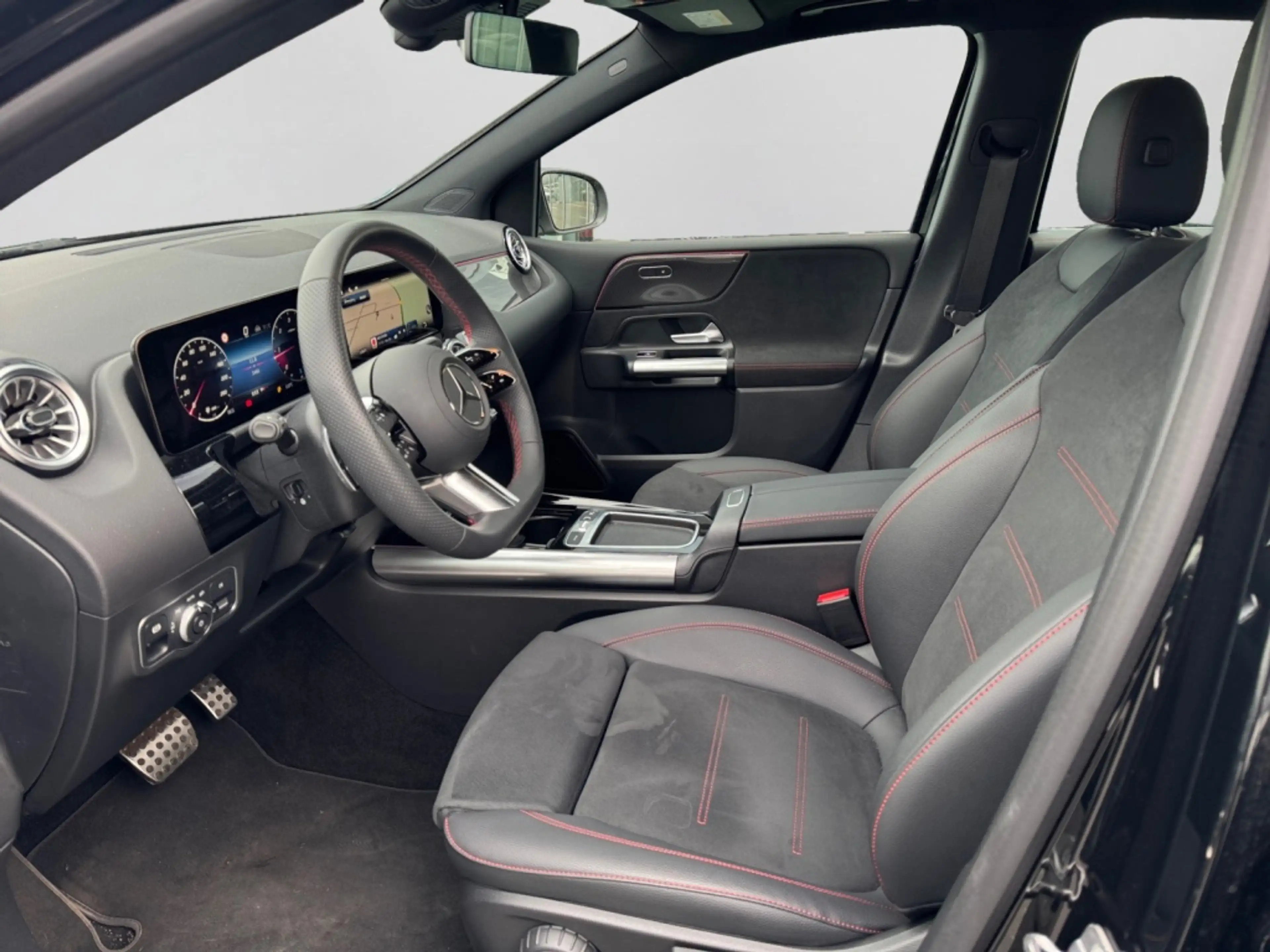 Mercedes-Benz B 220 d AMG|MBUX|KEYL|PANO|AHK|DISTR|360° — photo 6