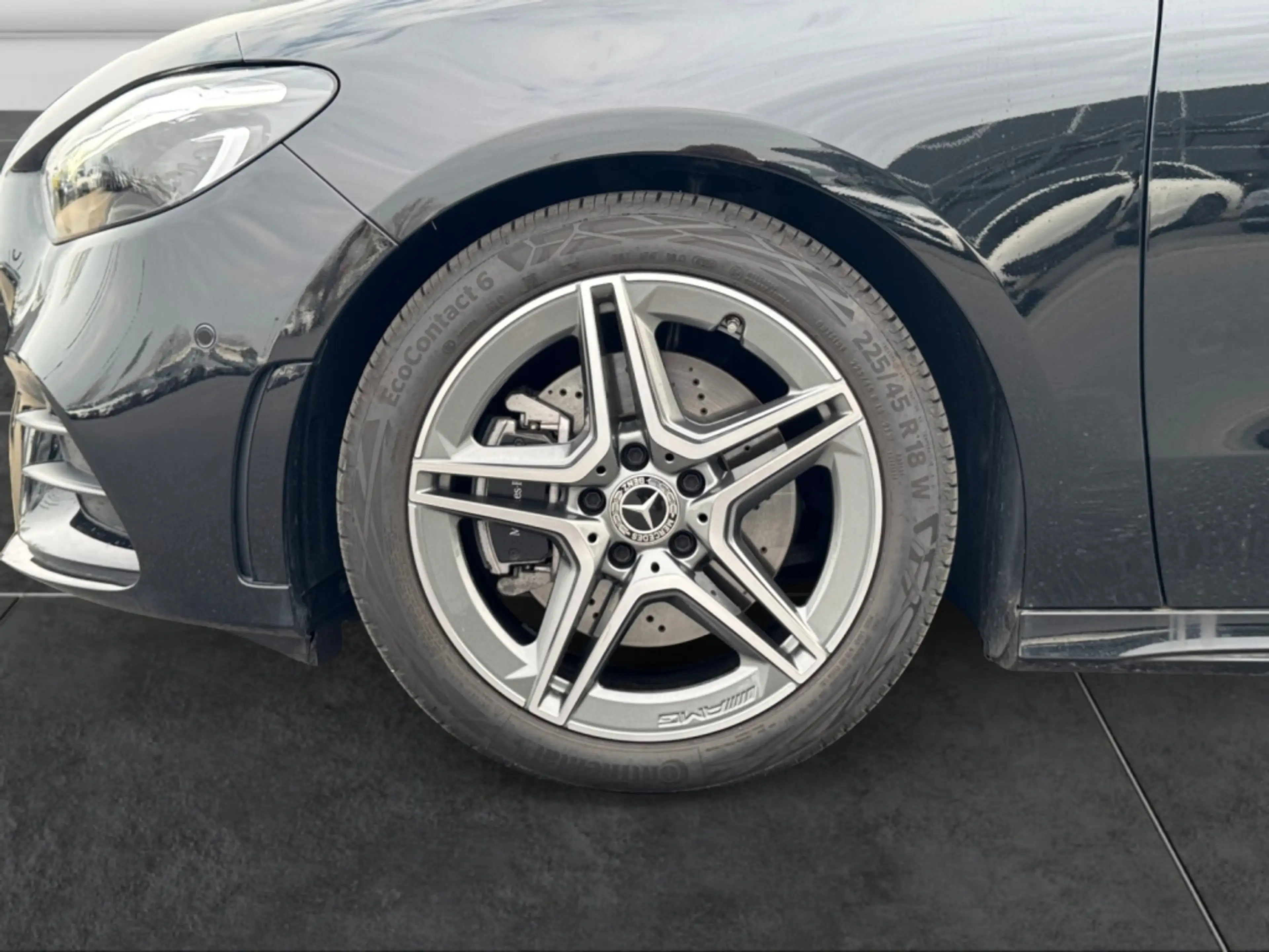 Mercedes-Benz B 220 d AMG|MBUX|KEYL|PANO|AHK|DISTR|360° — photo 11