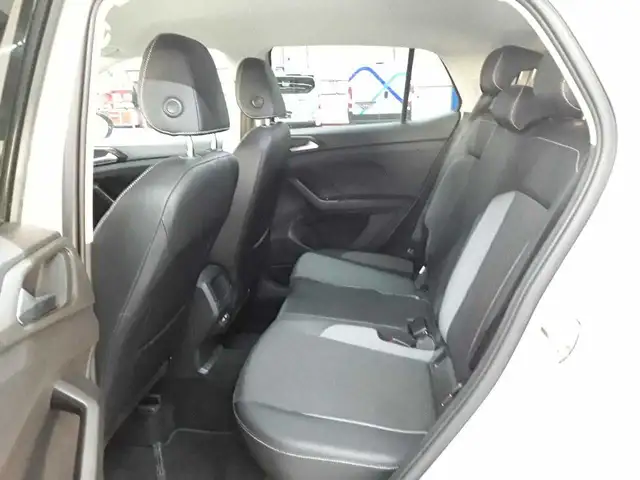 Volkswagen T-Cross view 13