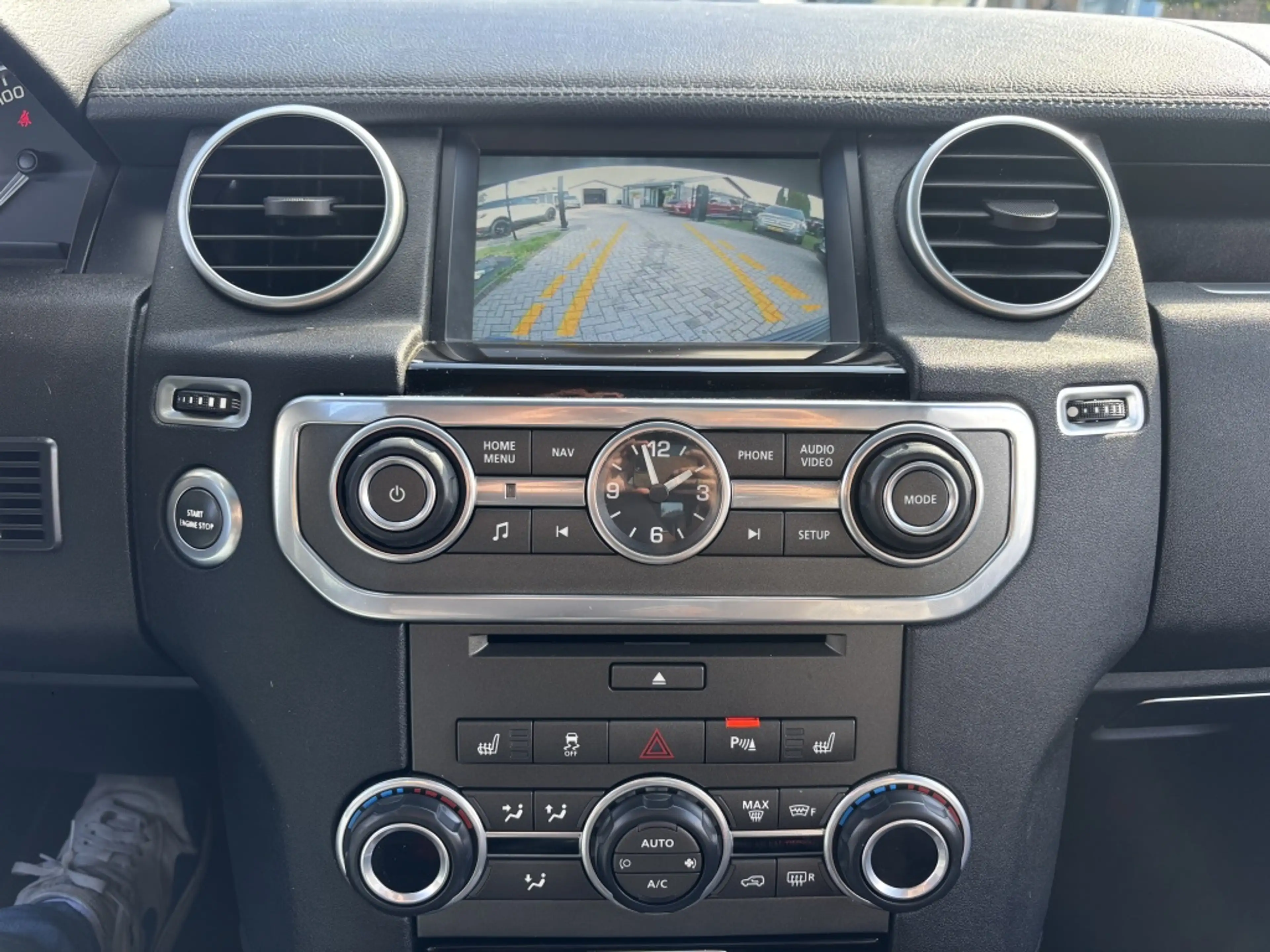 Land Rover Discovery 3.0 TDV6 HSE 2013 7-Persoons Trekhaak Dealer OH — photo 19