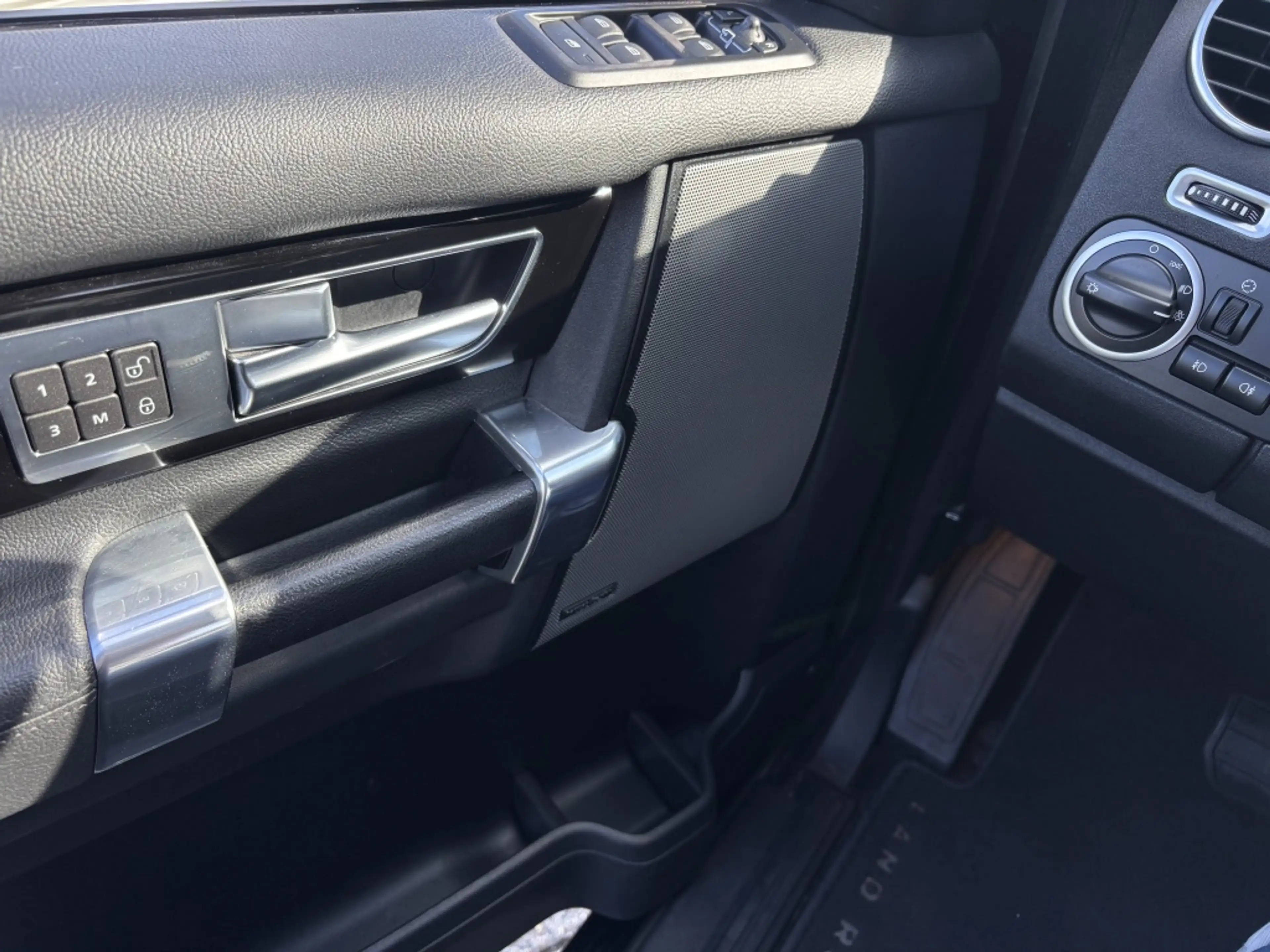 Land Rover Discovery 3.0 TDV6 HSE 2013 7-Persoons Trekhaak Dealer OH — photo 17