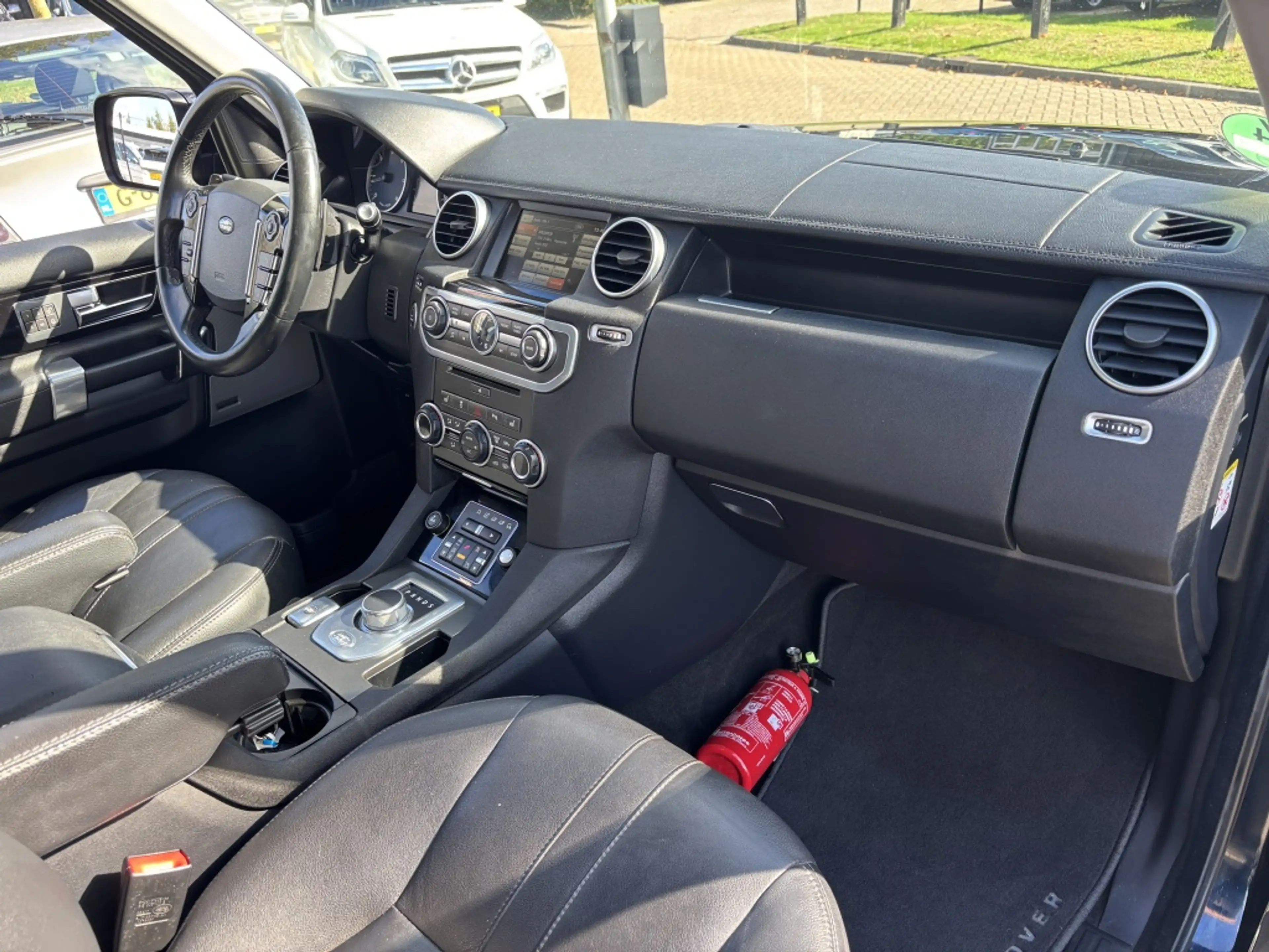 Land Rover Discovery 3.0 TDV6 HSE 2013 7-Persoons Trekhaak Dealer OH — photo 13