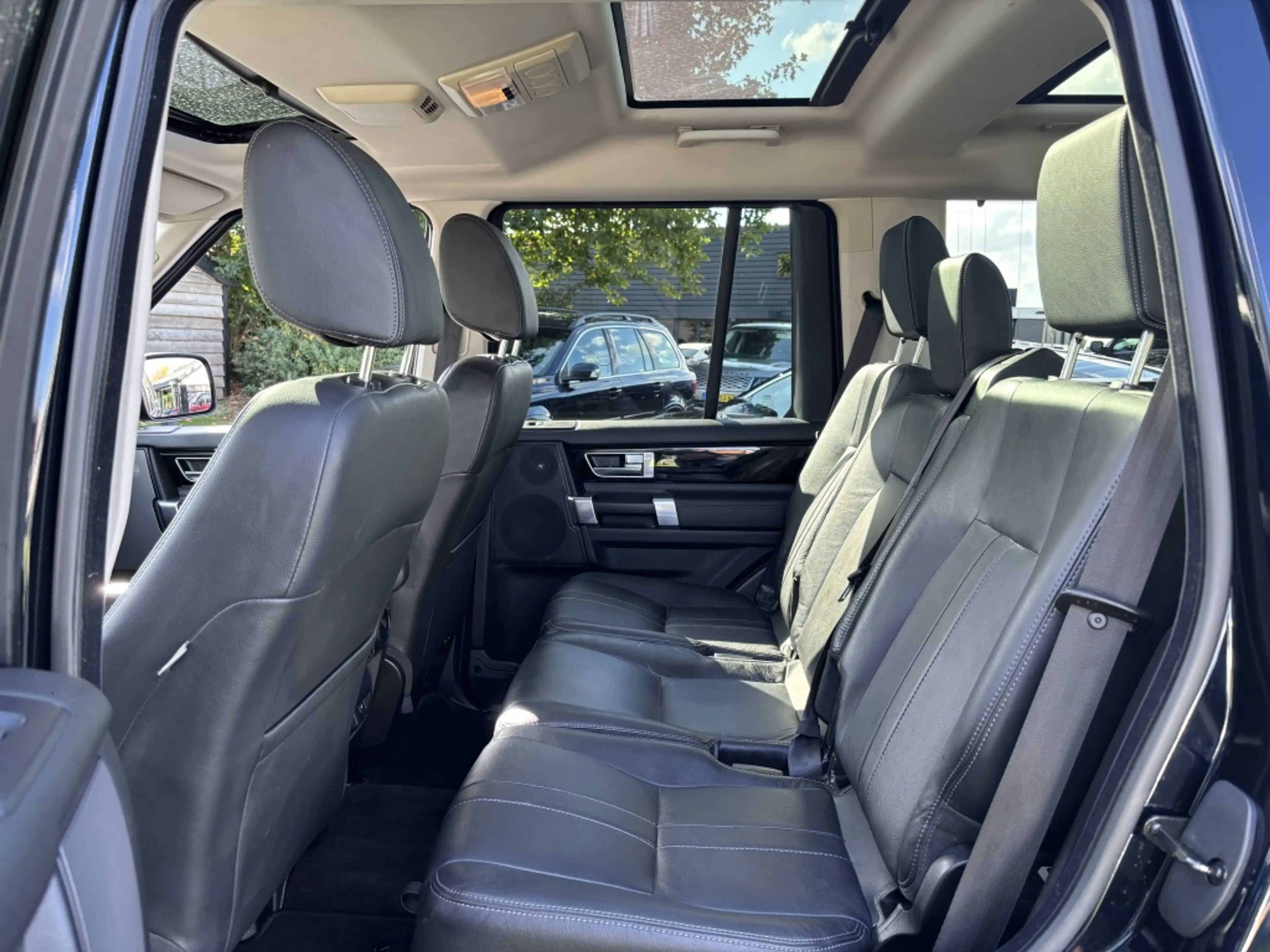 Land Rover Discovery 3.0 TDV6 HSE 2013 7-Persoons Trekhaak Dealer OH — photo 11