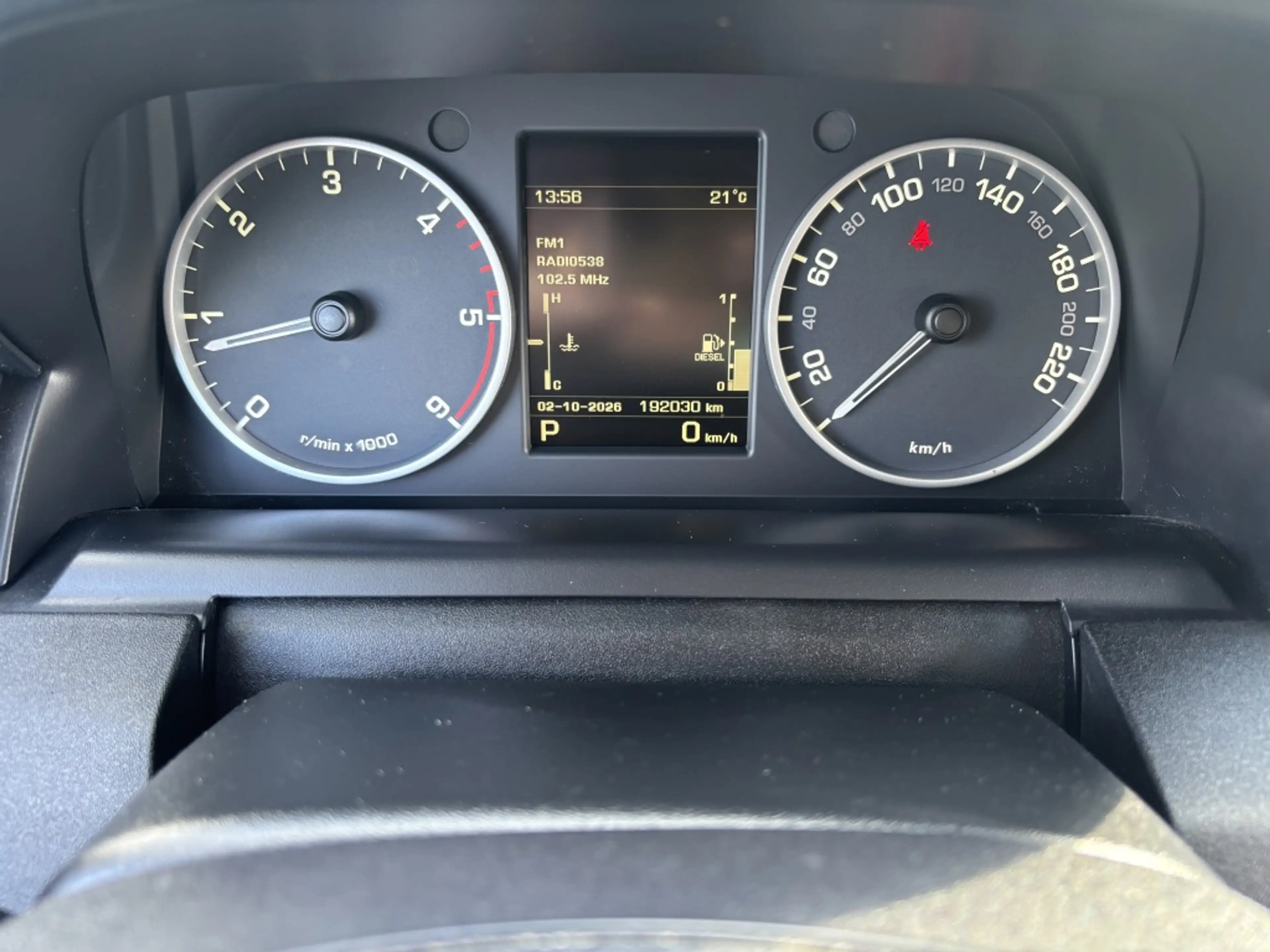Land Rover Discovery 3.0 TDV6 HSE 2013 7-Persoons Trekhaak Dealer OH — photo 18