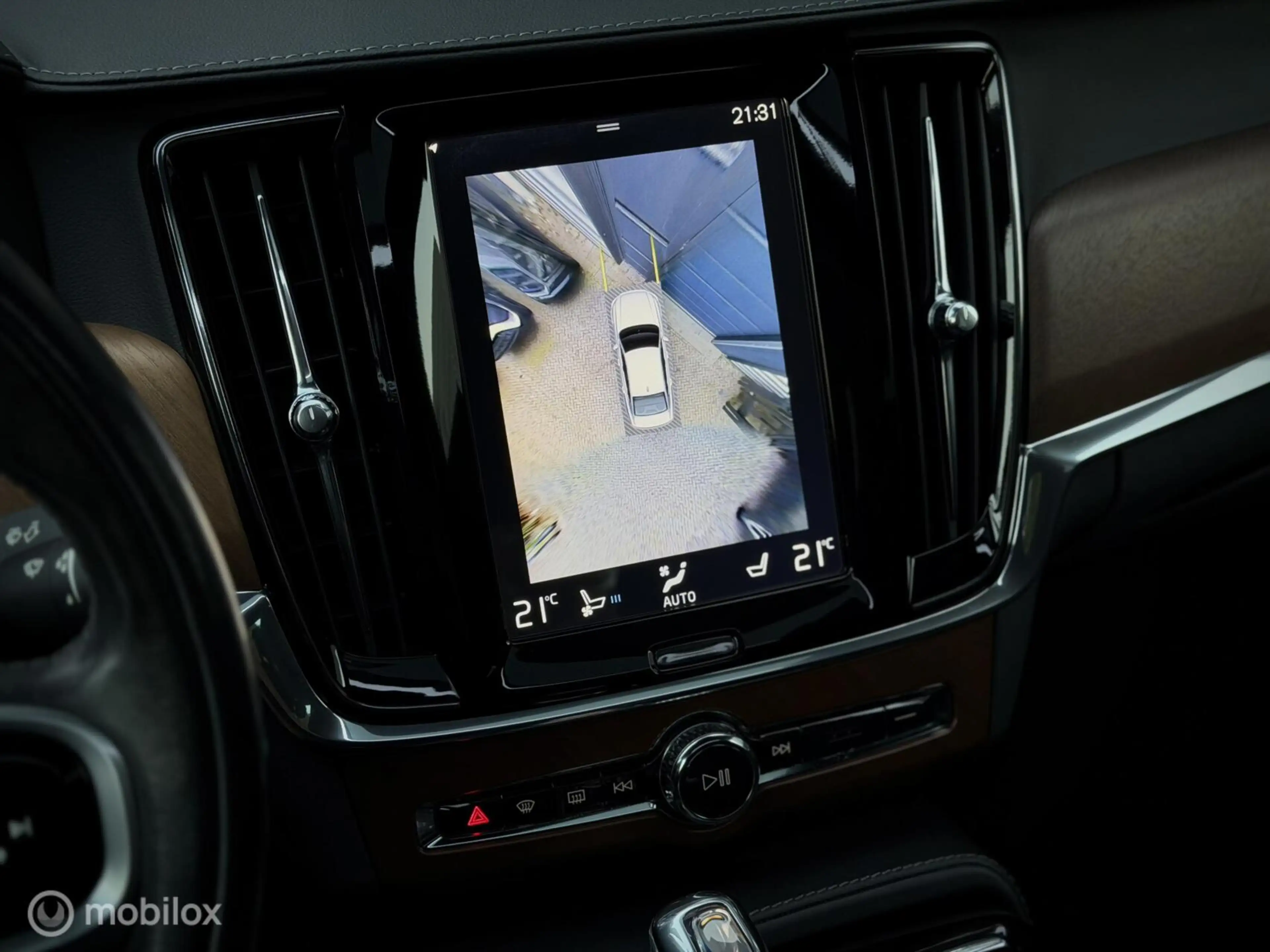 Volvo S90 2.0 T8 AWD Inscription Bowers & Wilkins Vol! Trekh — photo 14