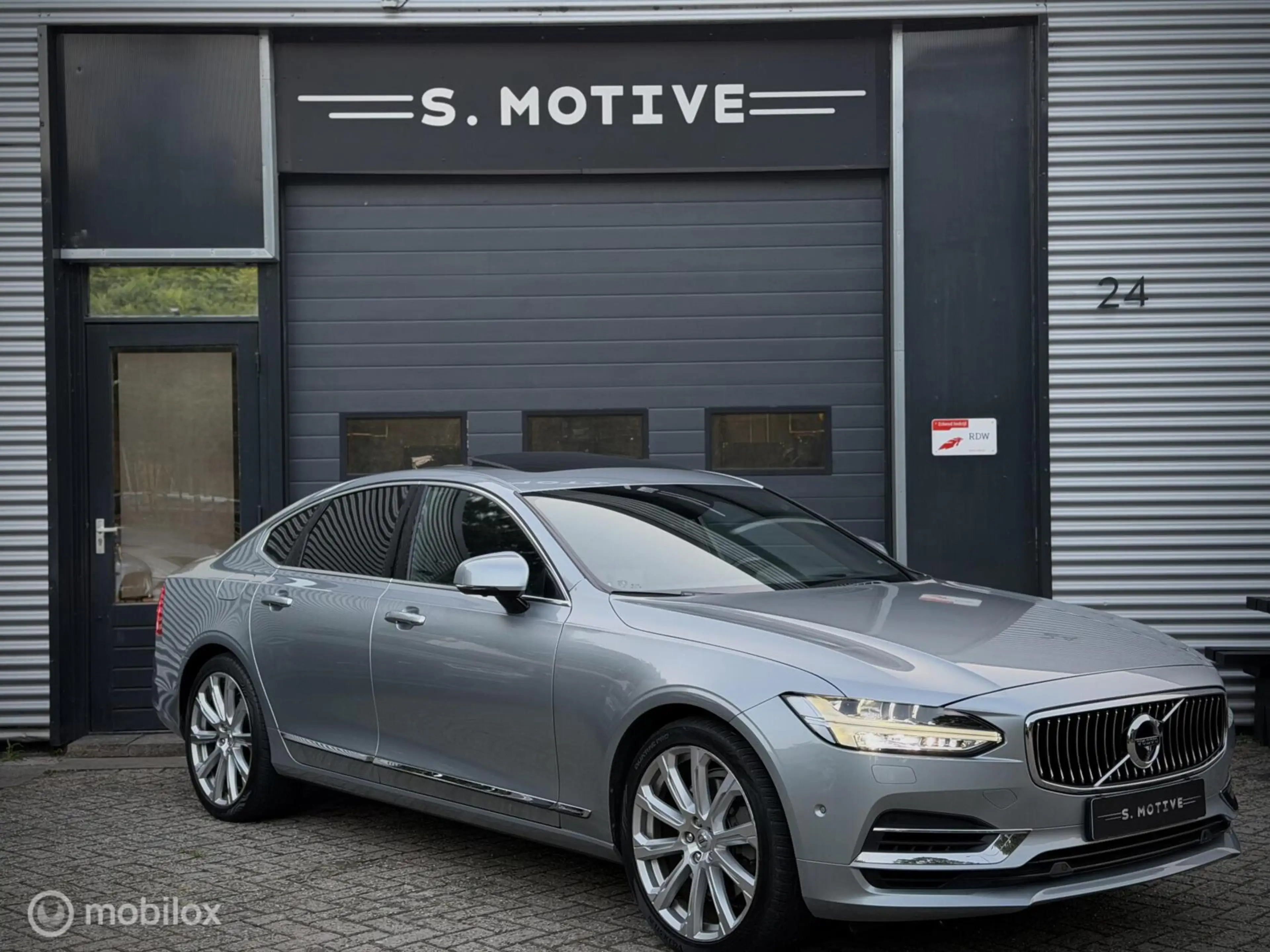 Volvo S90 2.0 T8 AWD Inscription Bowers & Wilkins Vol! Trekh — photo 9