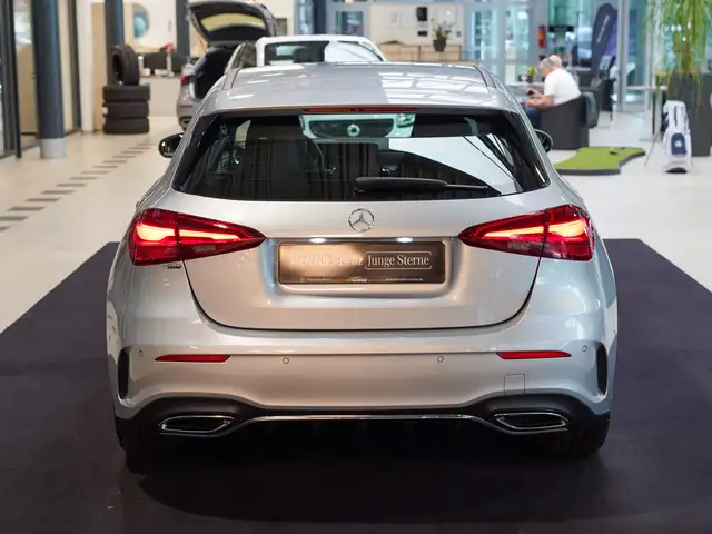 Mercedes-Benz A-Class view 4