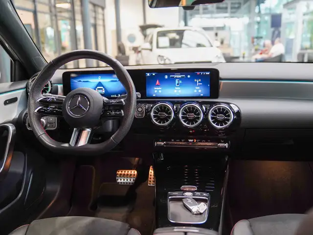 Mercedes-Benz A-Class view 13