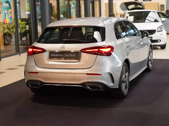 Mercedes-Benz A-Class view 3