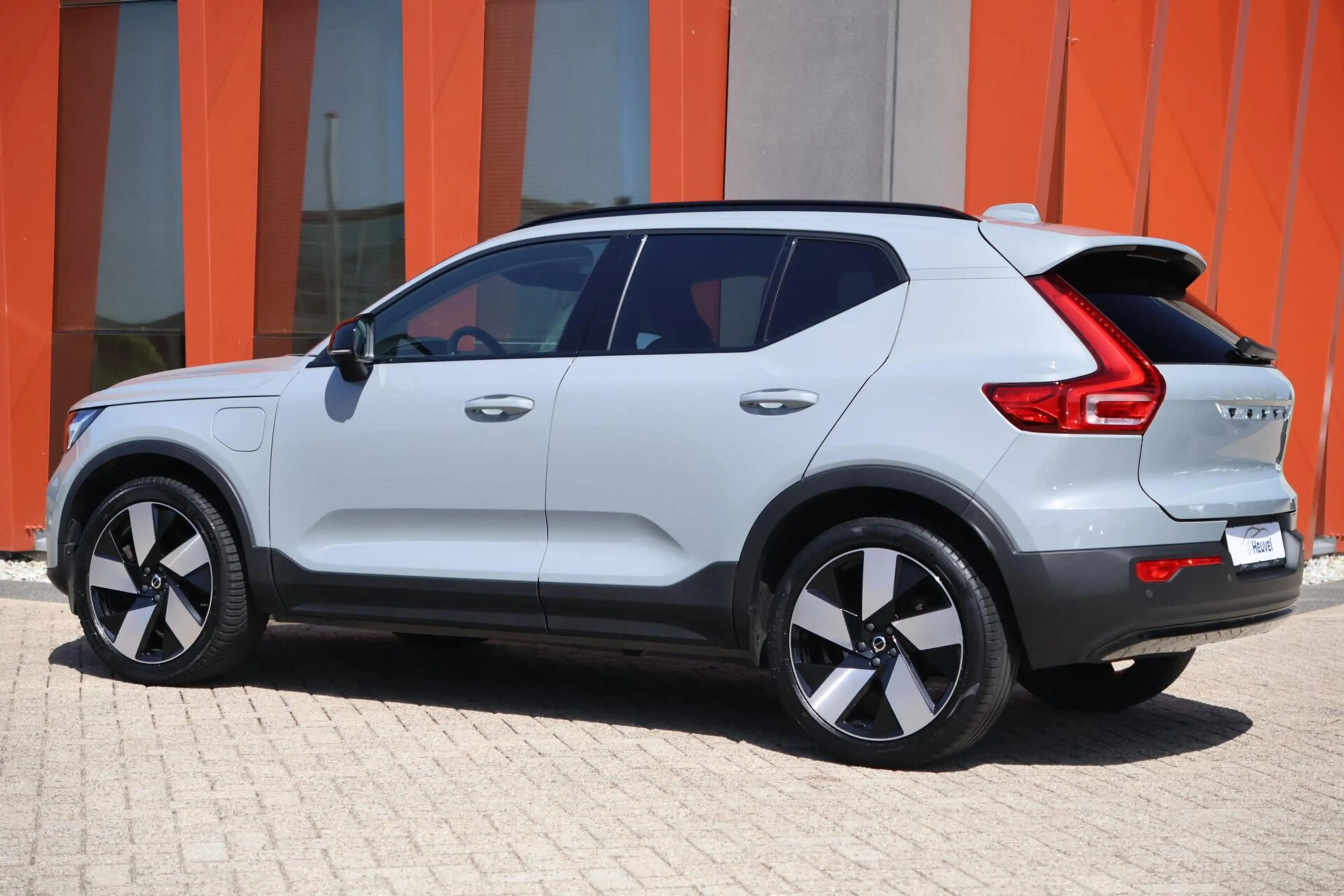 Volvo XC40 T5 Recharge Ultimate Dark | Stoelverwarming | Park — photo 3