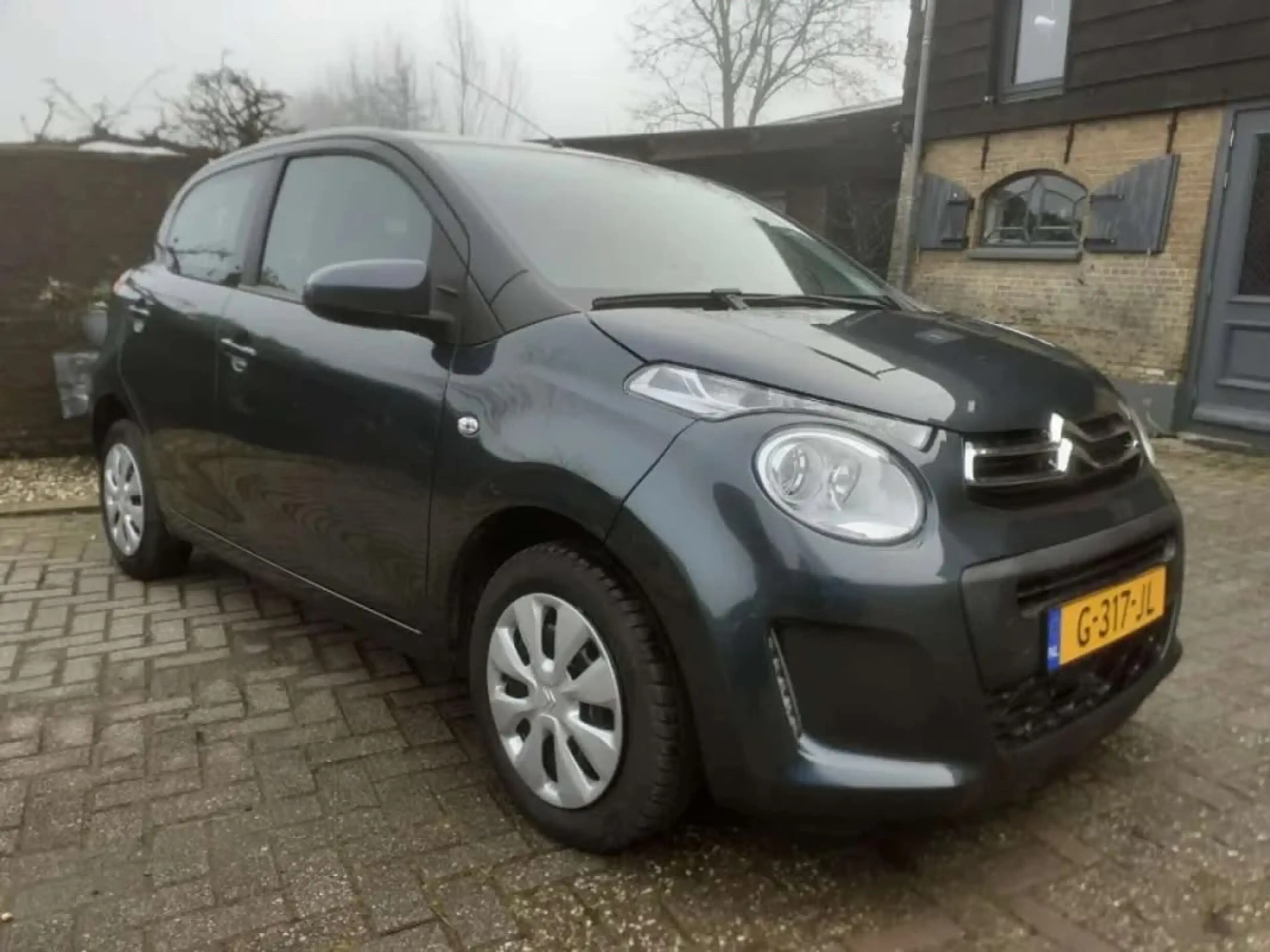 Citroen C1 1.0 VTi Feel — photo 2