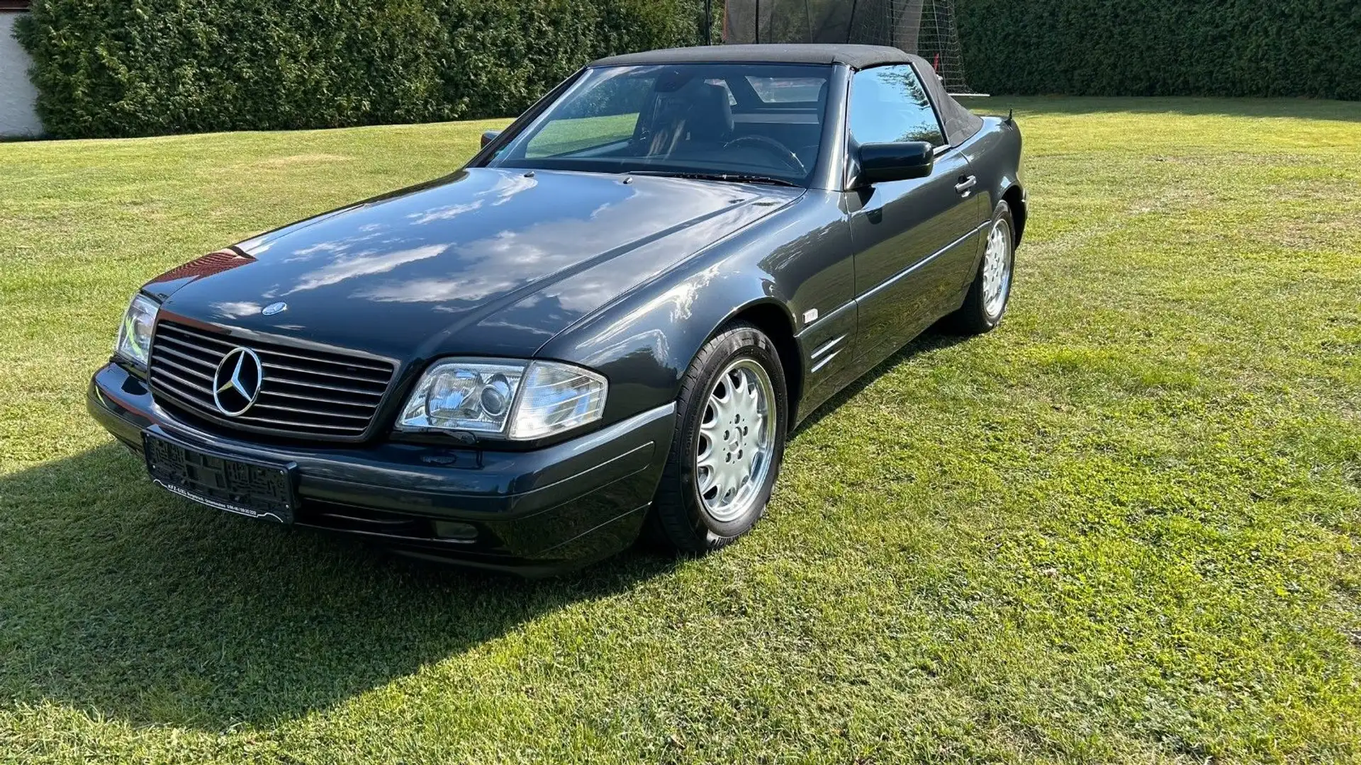 Mercedes-Benz SL 320 1.Hd, Vollausstattung, Neuwagenzustand Černá - 1