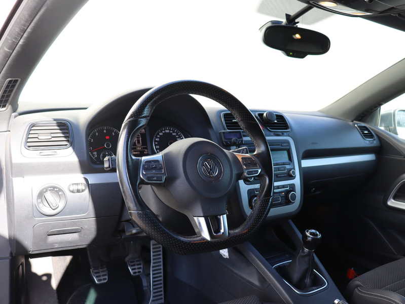 Volkswagen Scirocco 1.4 TSI Highline 122 PK airco LM org NL — photo 10