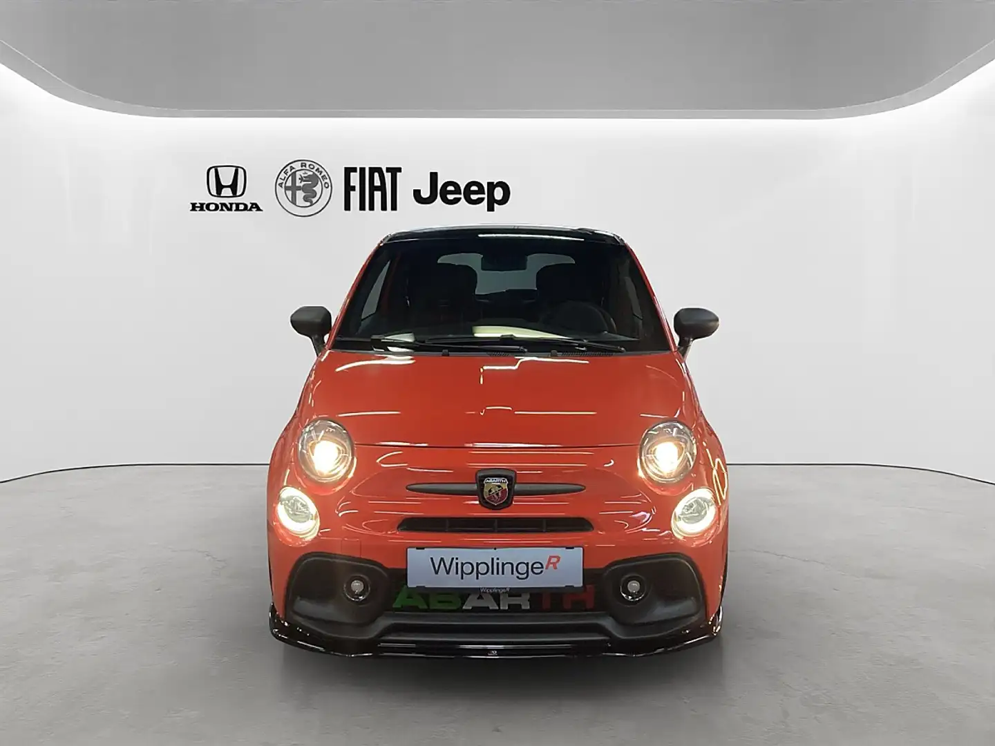 Abarth 695 Abarth 695 Orange - 2