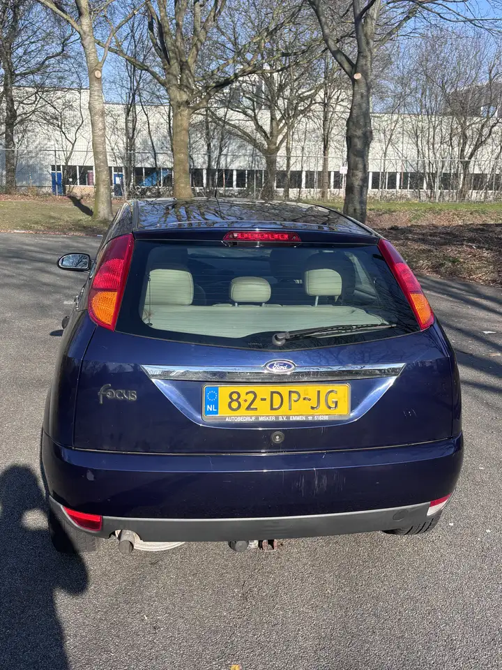 Ford Focus Ghia, foto 4