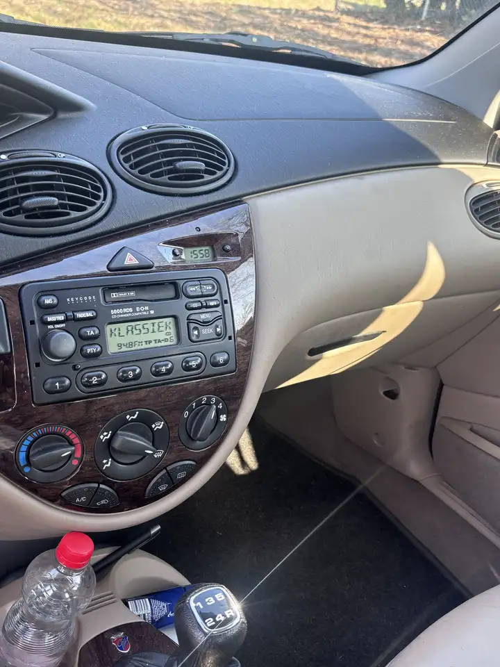Ford Focus Ghia, foto 9