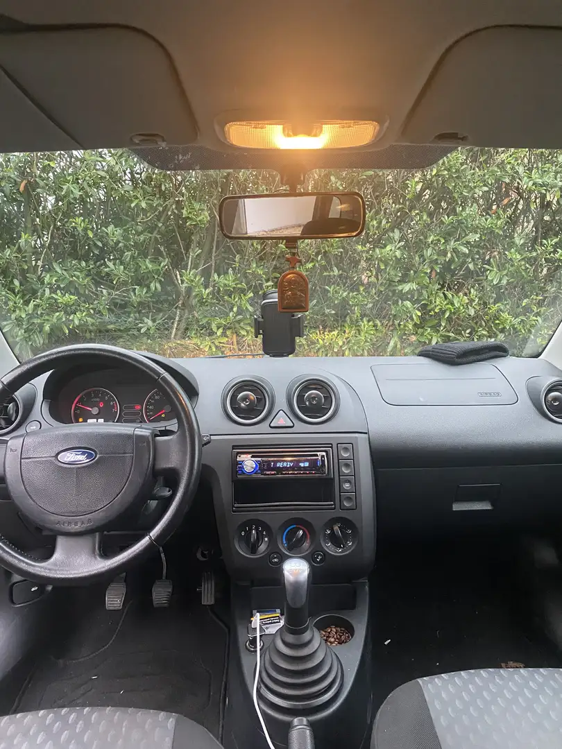 Ford Fiesta 1.4 Trend - 2