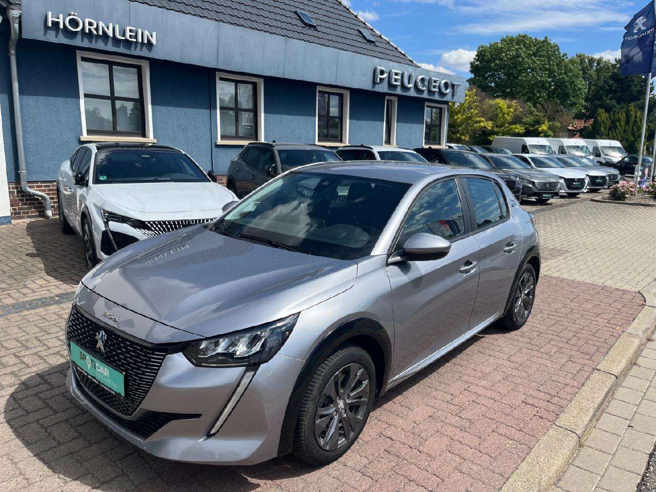 Peugeot e-208