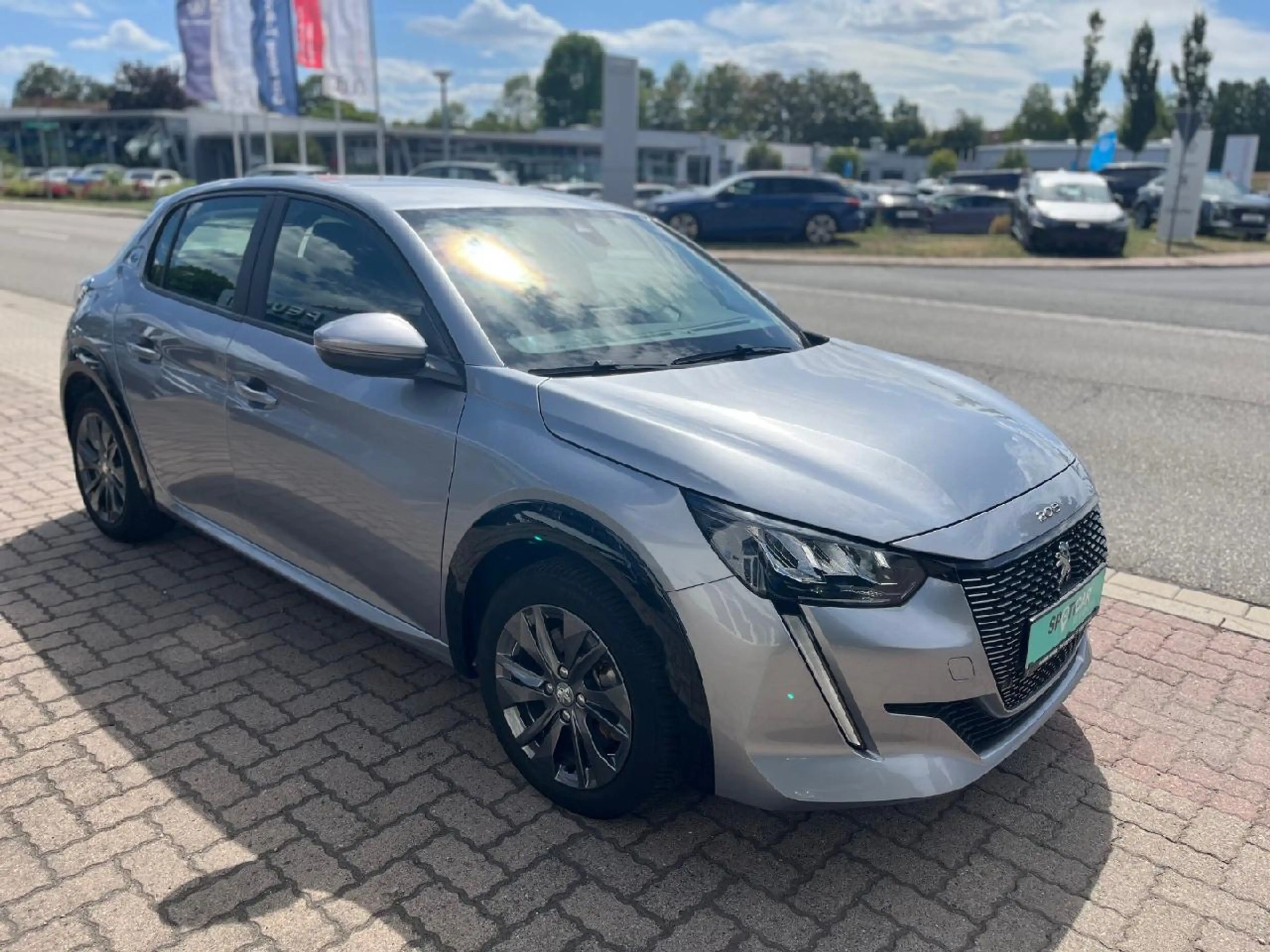 Peugeot e-208 208 e- Active Pack +Klimaautomatik+Standhzg. — photo 2