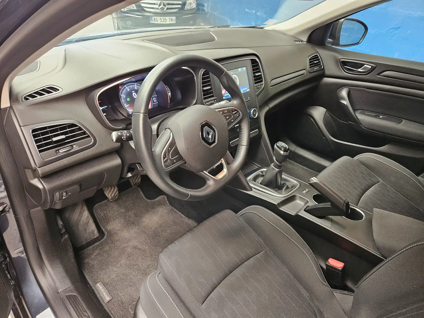 Renault Megane Mégane IV Berline TCe 115 FAP Limited Gris - 2