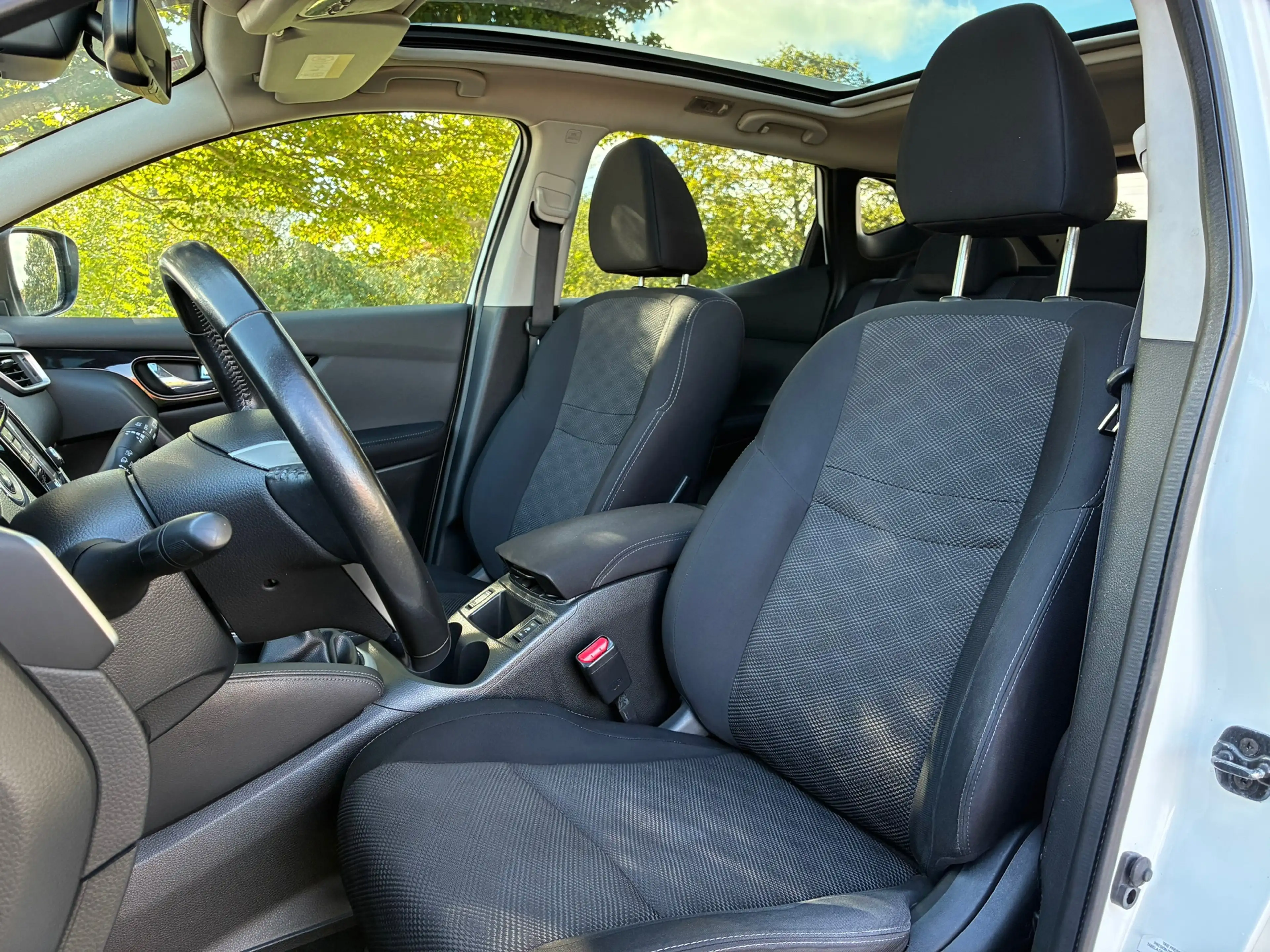 Nissan Qashqai 1.2 Acenta | Cruise + Clima + Navi nu € 8.975,-!!! — photo 11