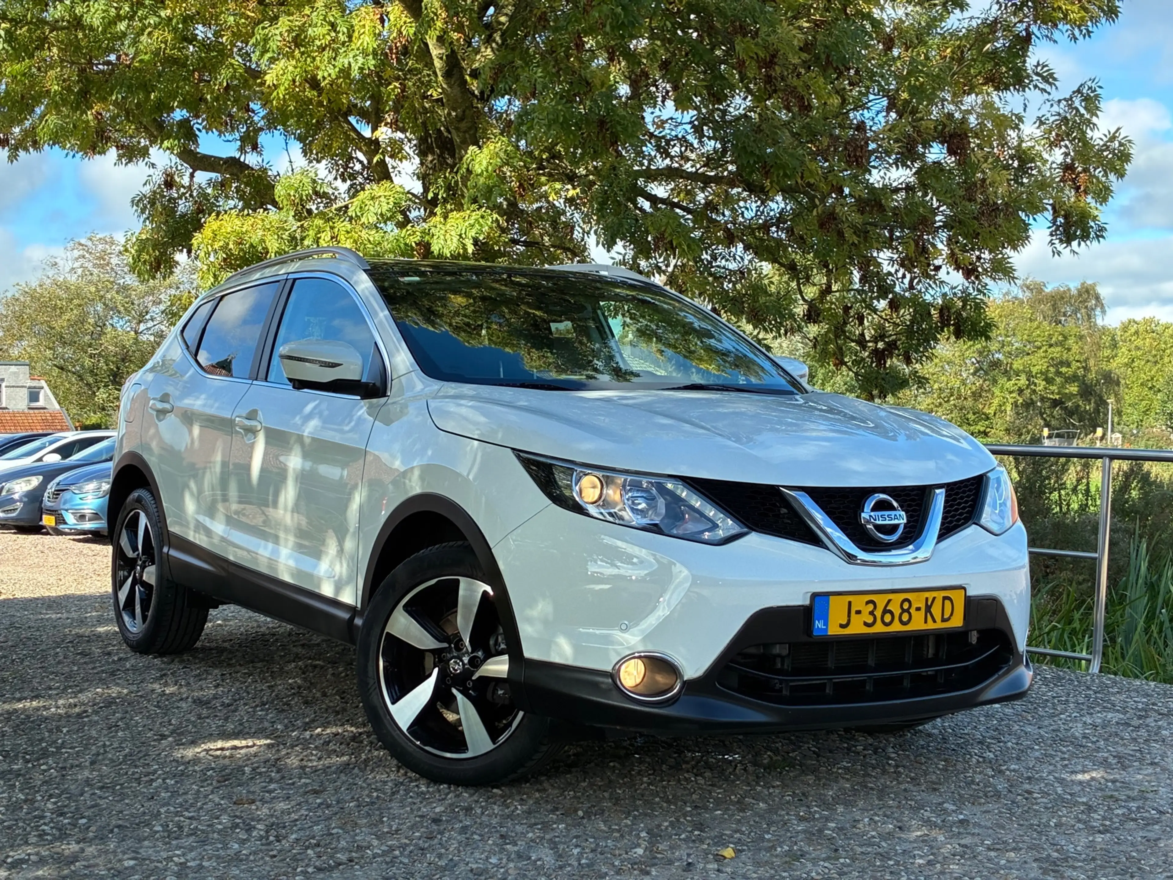 Nissan Qashqai 1.2 Acenta | Cruise + Clima + Navi nu € 8.975,-!!!