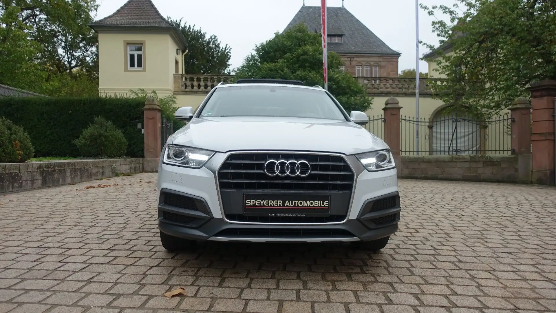 Audi Q3 design|1.HAND|PANORAMA-DACH|SHZ|XEN|ALLWETTER Blanc - 2