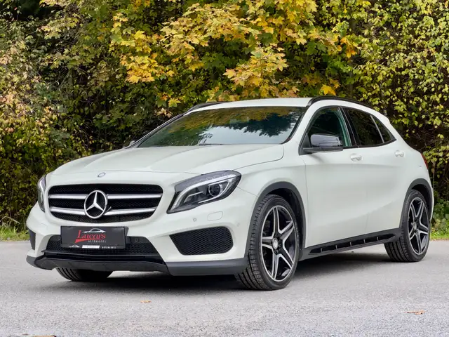 Mercedes-Benz GLA 220 GLA 220 CDI / d 4Matic AMG*AUT*LEDER*LED*NAVI*