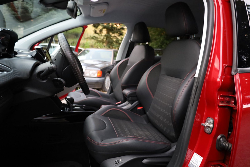 Peugeot 2008 1.2 PureTech Allure/Aut./GT-Line/KAM/NAVI/C — photo 6