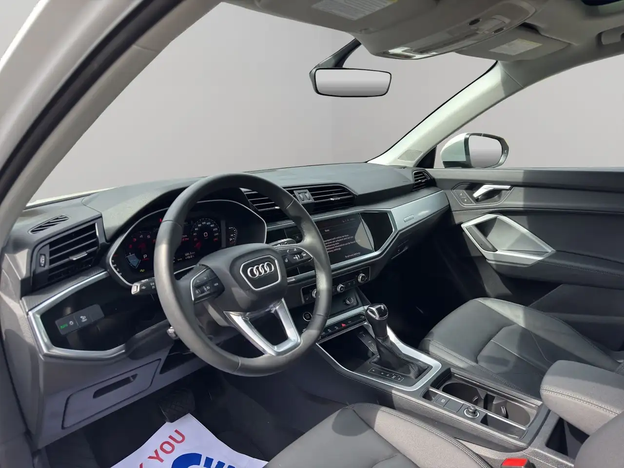 Audi Q3 снимка Audi Q3