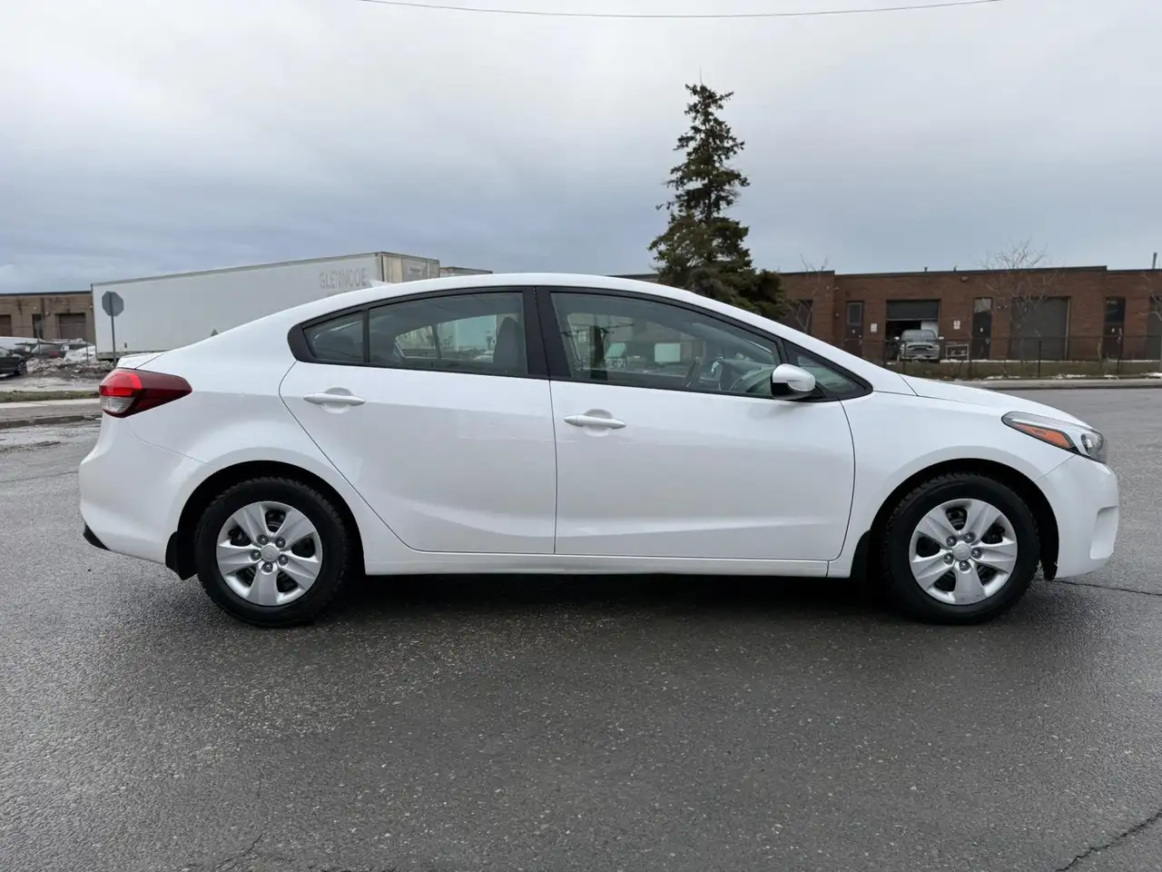 Kia Forte снимка Kia Forte