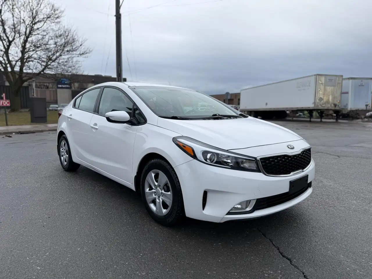 Kia Forte снимка Kia Forte