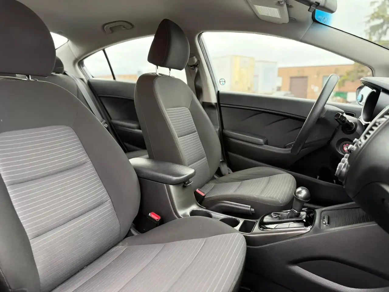 Kia Forte снимка Kia Forte