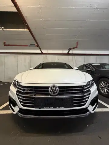 Volkswagen Arteon 2,0 TSI R-Line DSG