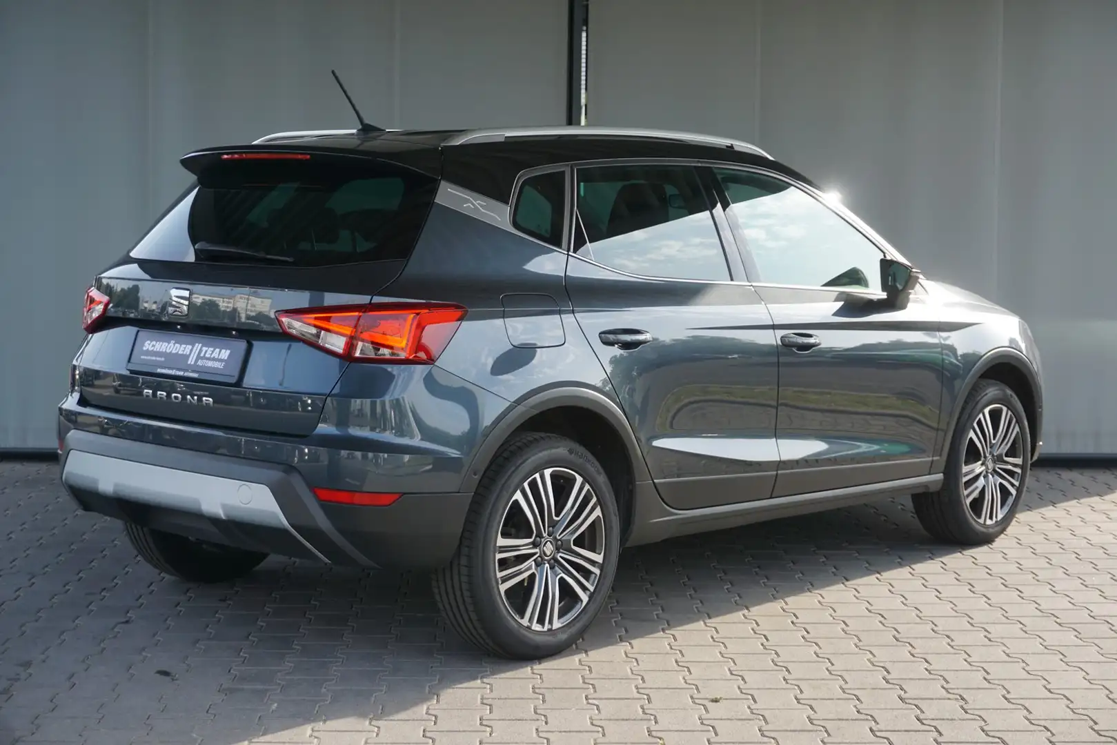 SEAT Arona 1.0 TSI Xcellence LED FullLink Keyless RFK Grigio - 2