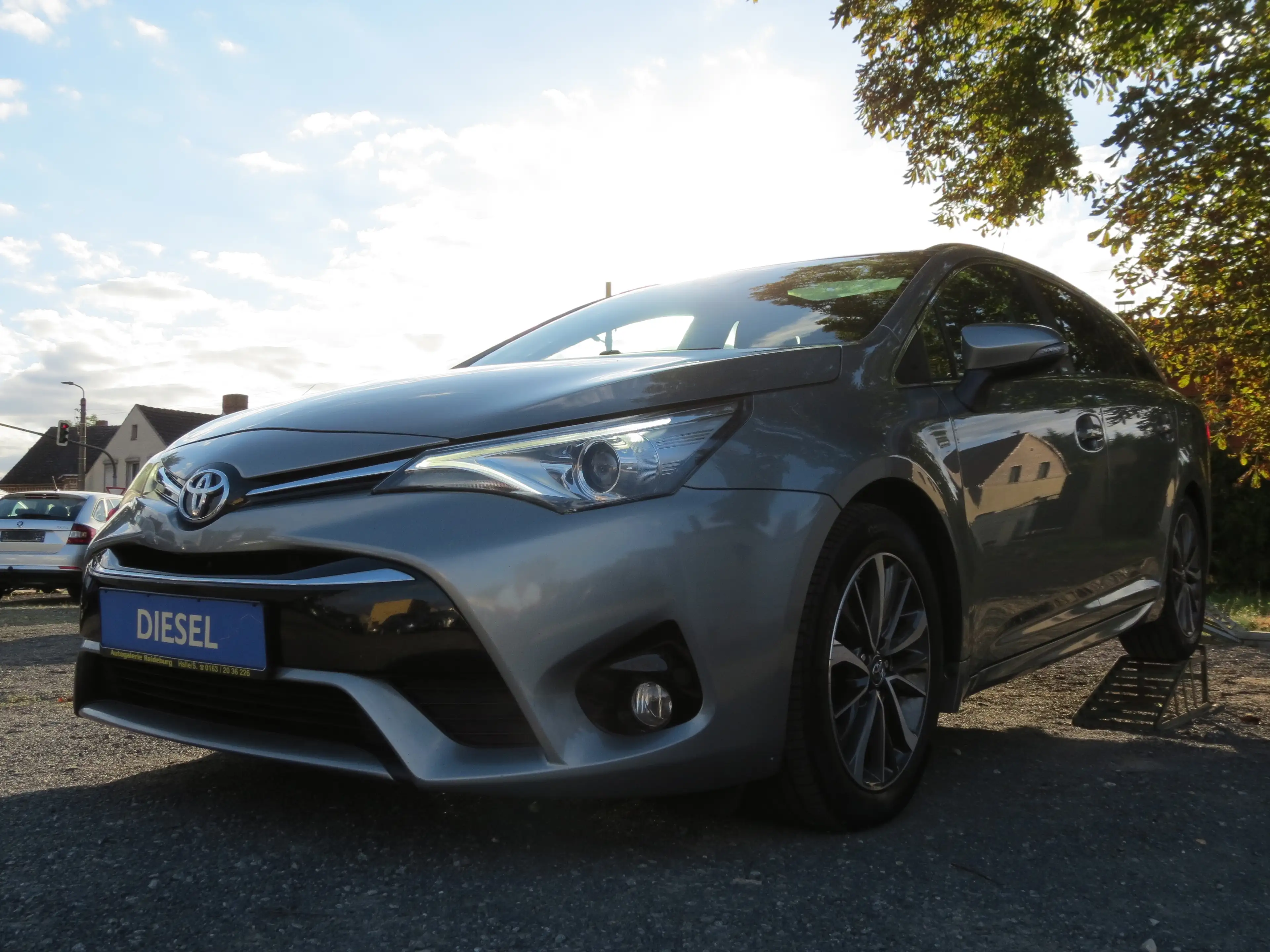 Toyota Avensis Edition-S Kombi, Navi!! PDC!! SHZ.! SR+WR!!TOP — photo 3