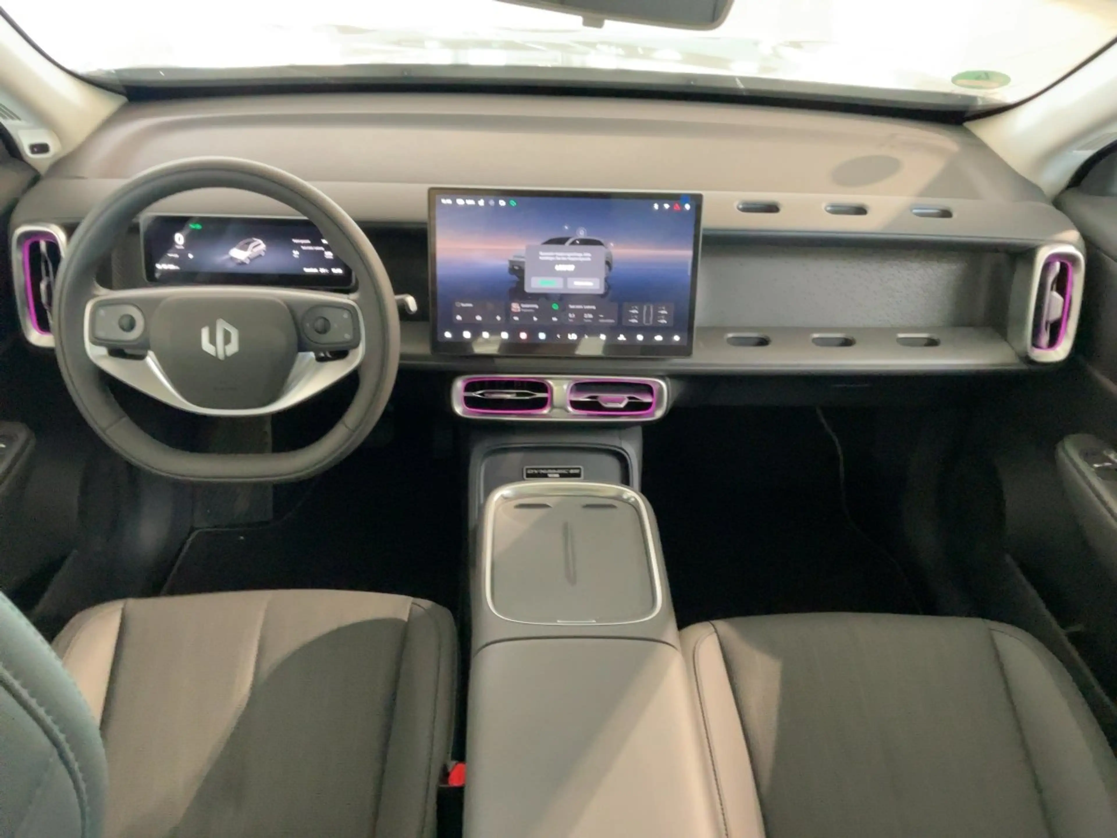 Leapmotor B10 67 W BEV Pro Max Dynamic ACC+LED+Navi+Pano — photo 10