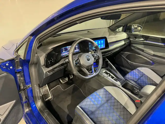 Volkswagen Golf view 5