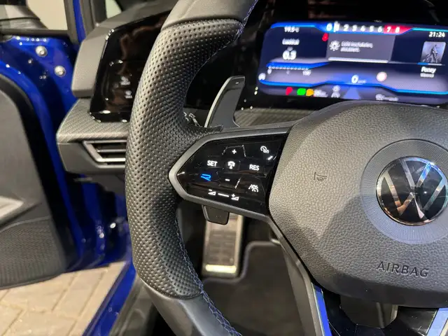 Volkswagen Golf view 18