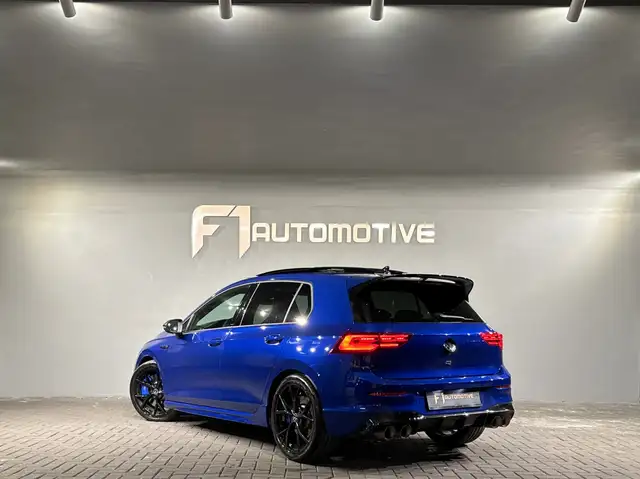 Volkswagen Golf view 3