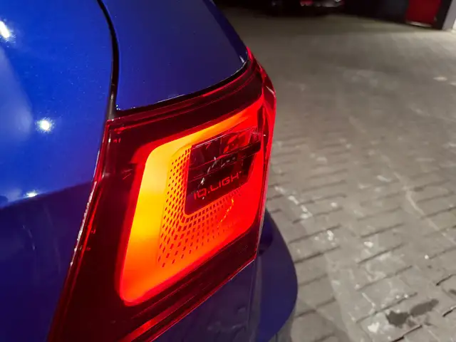 Volkswagen Golf view 24