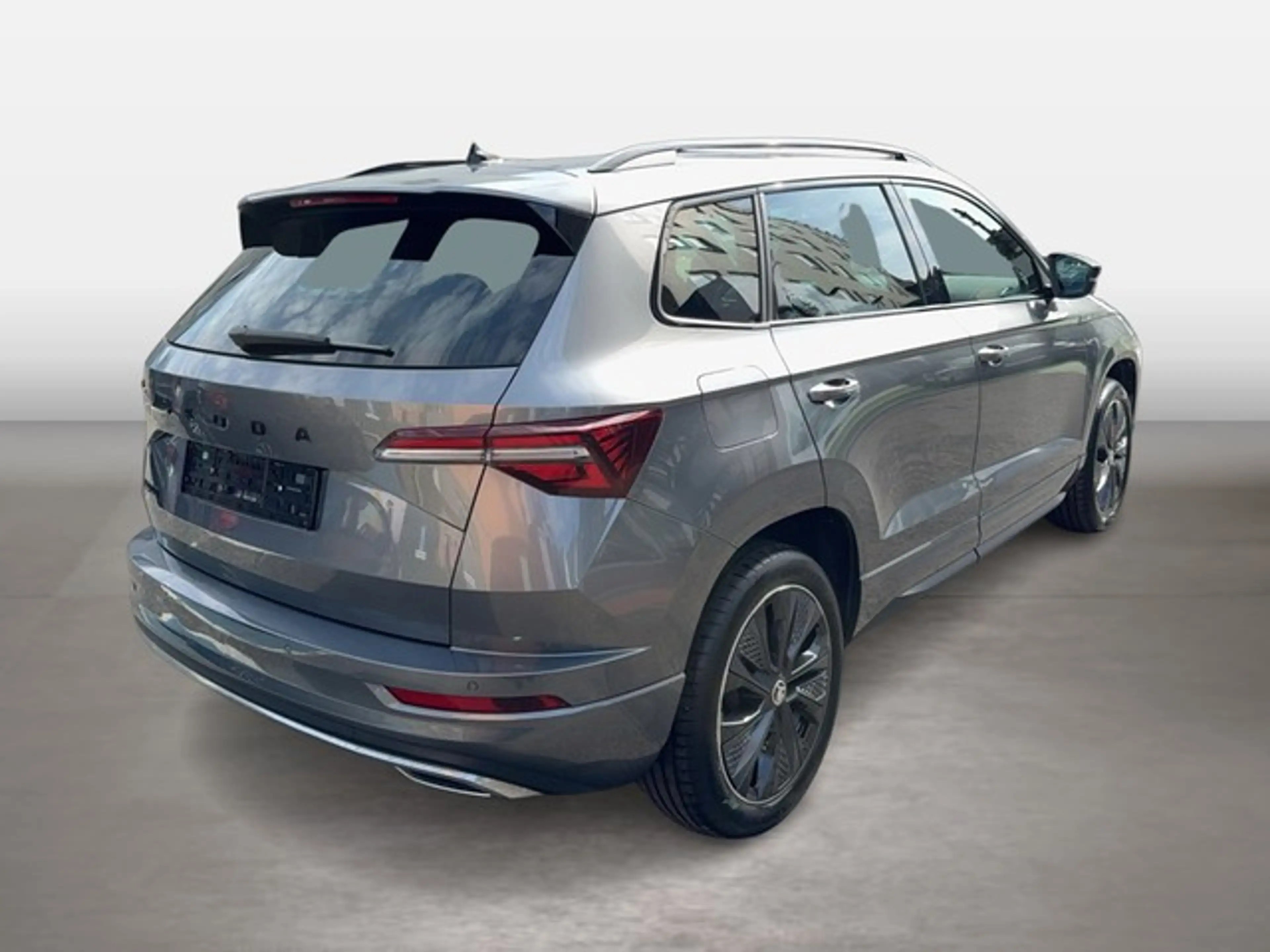 Skoda Karoq Sportline 1.5 TSI DSG LED + NAVI + CARPLAY + PDC — photo 5